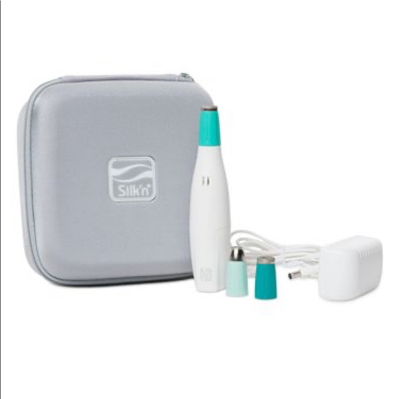 Silk'n ReVit Microdermabrasion Device - Picture 6 of 7
